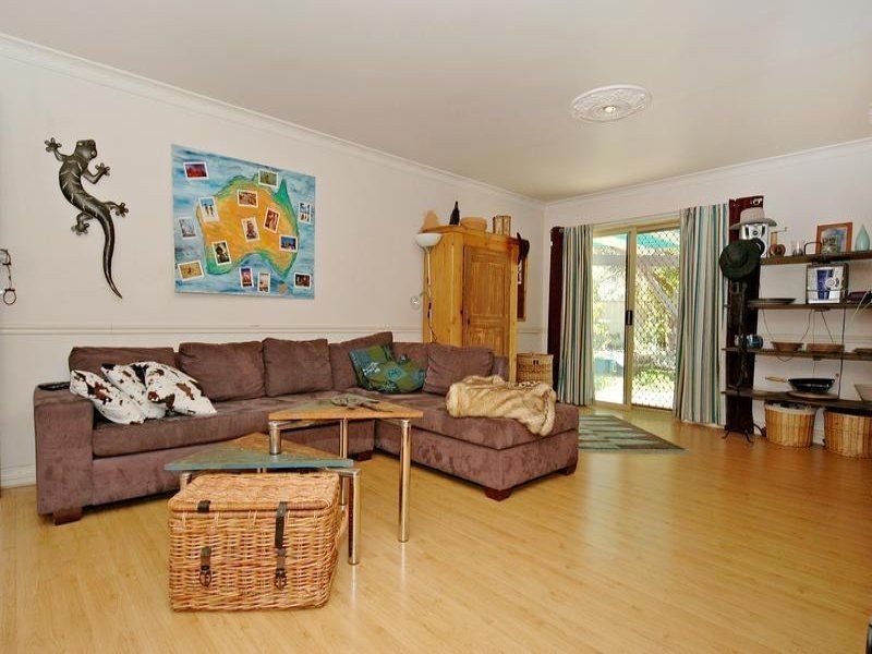 50 Adams Road, Mariginiup WA 6065