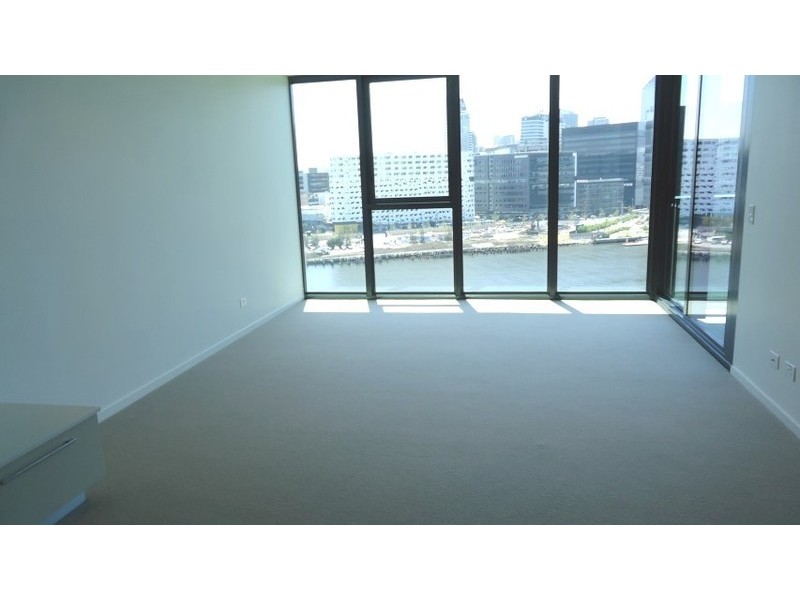 1005/1 Point Park Crescent, Docklands VIC 3008