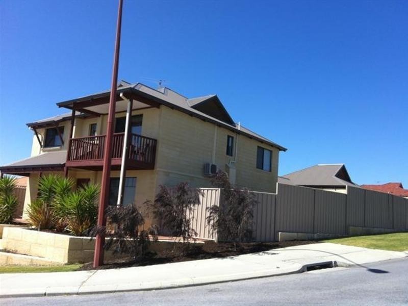 32 Boscastle Way, Darch WA 6065