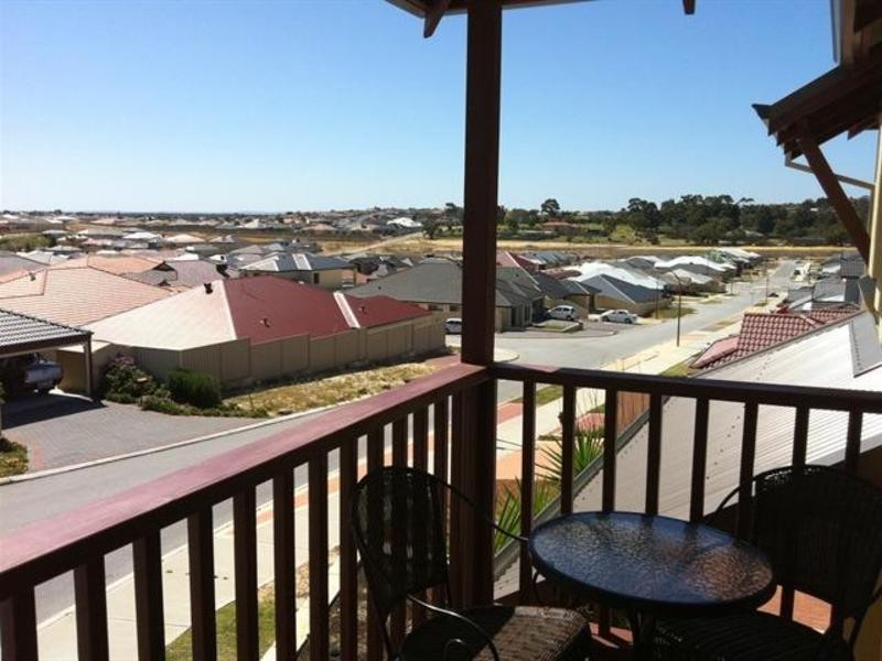 32 Boscastle Way, Darch WA 6065