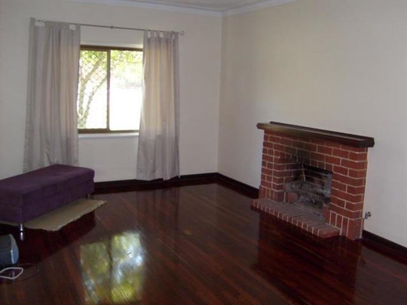 34 Upton Street, St James WA 6102