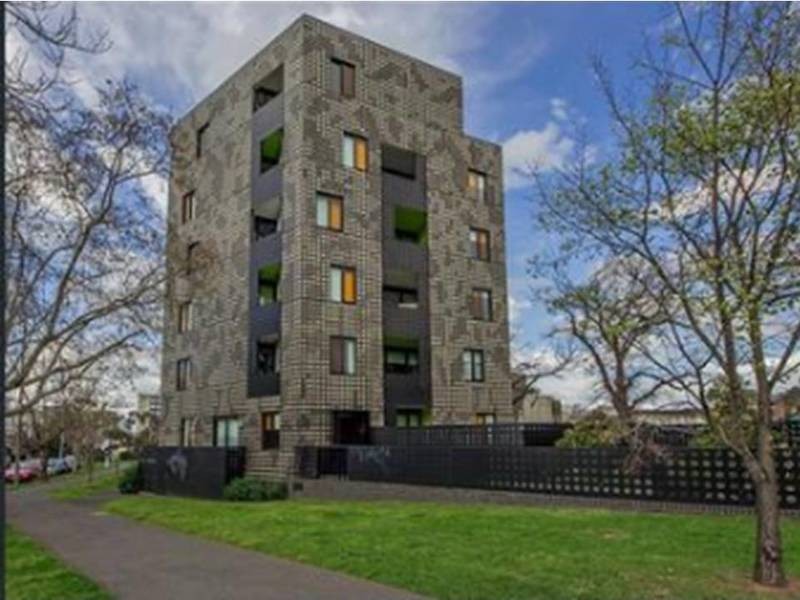 402N1/81 Cemetery Road East, Carlton South VIC 3053