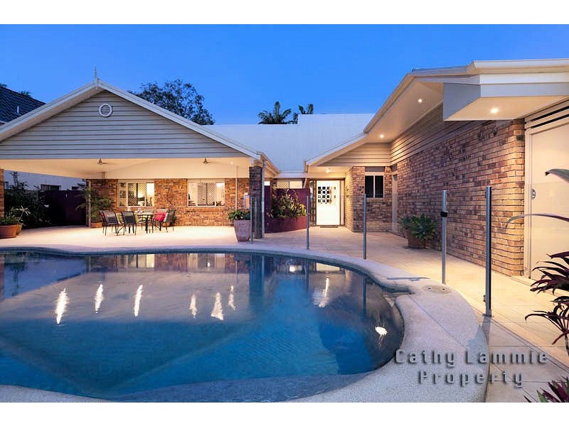 37 MANDALAY STREET, Fig Tree Pocket QLD 4069
