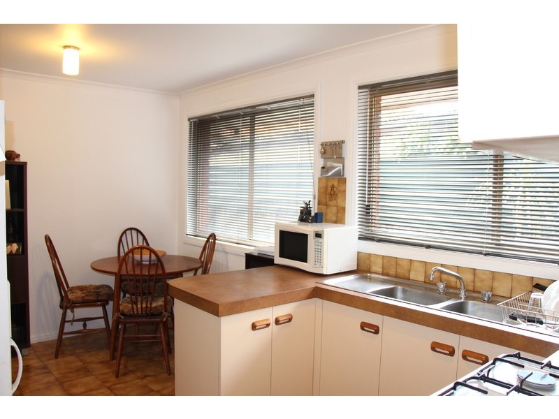 2/373 Geelong Road, Kingsville VIC 3012