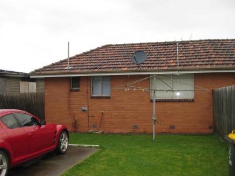 2/21 Carmen Street, Newport VIC 3015