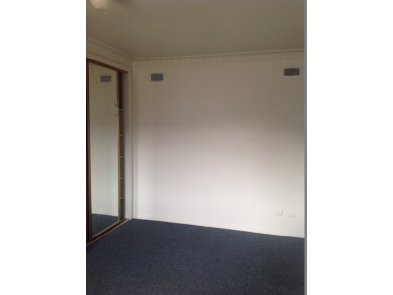 2/21 Carmen Street, Newport VIC 3015