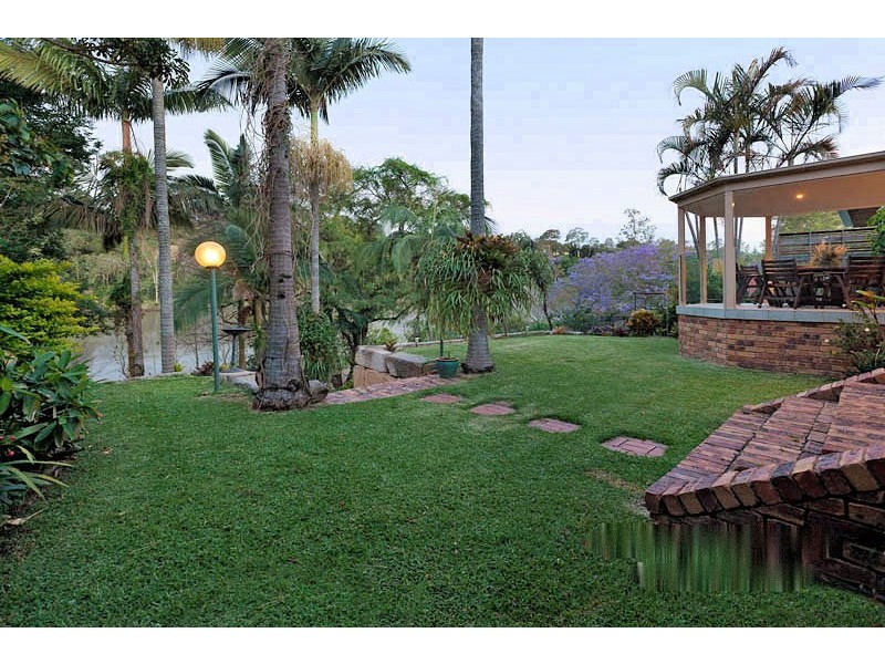 37 MANDALAY STREET, Fig Tree Pocket QLD 4069