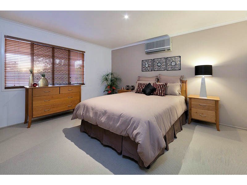37 MANDALAY STREET, Fig Tree Pocket QLD 4069