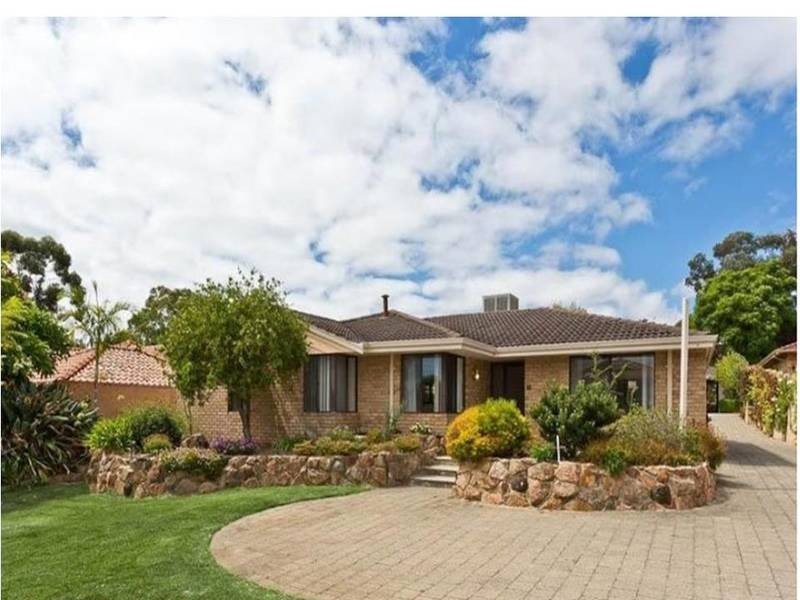 2 Atkins Road, Applecross WA 6153