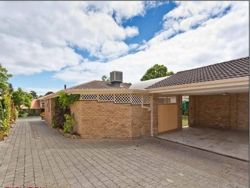 2 Atkins Road, Applecross WA 6153