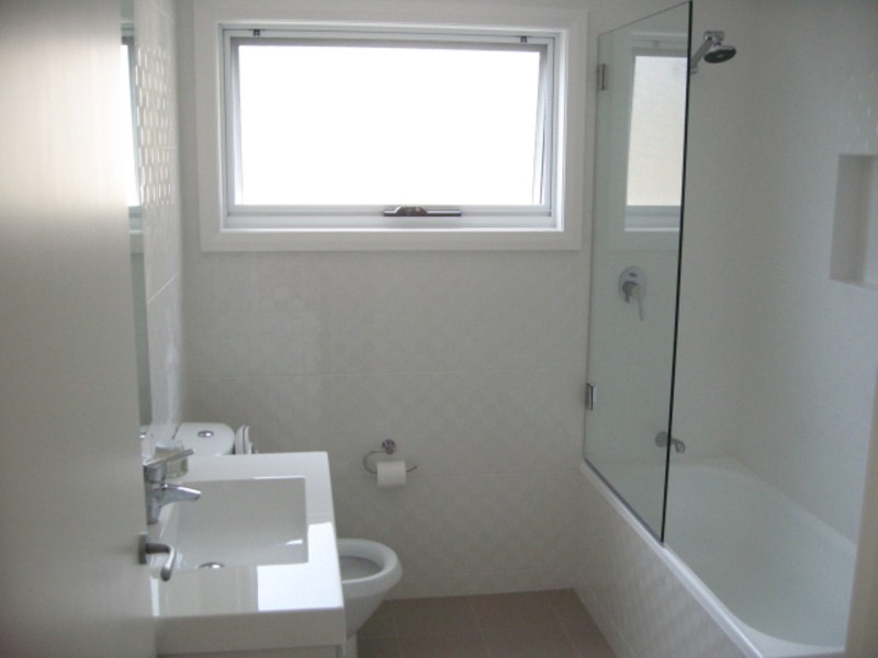 54 (Rear) Curl Curl Parade, Curl Curl NSW 2096