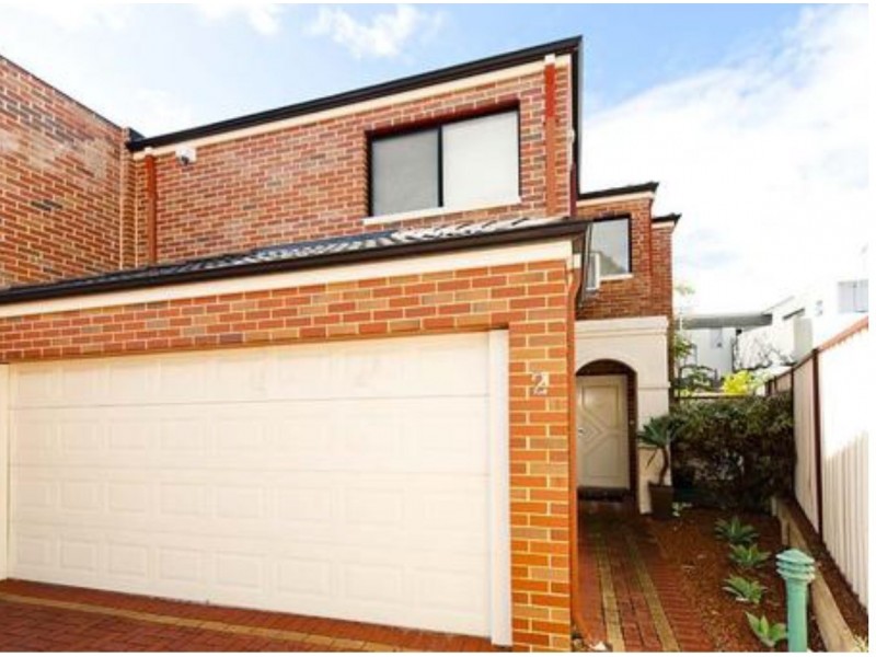 2/34 Pollard Street, Glendalough WA 6016