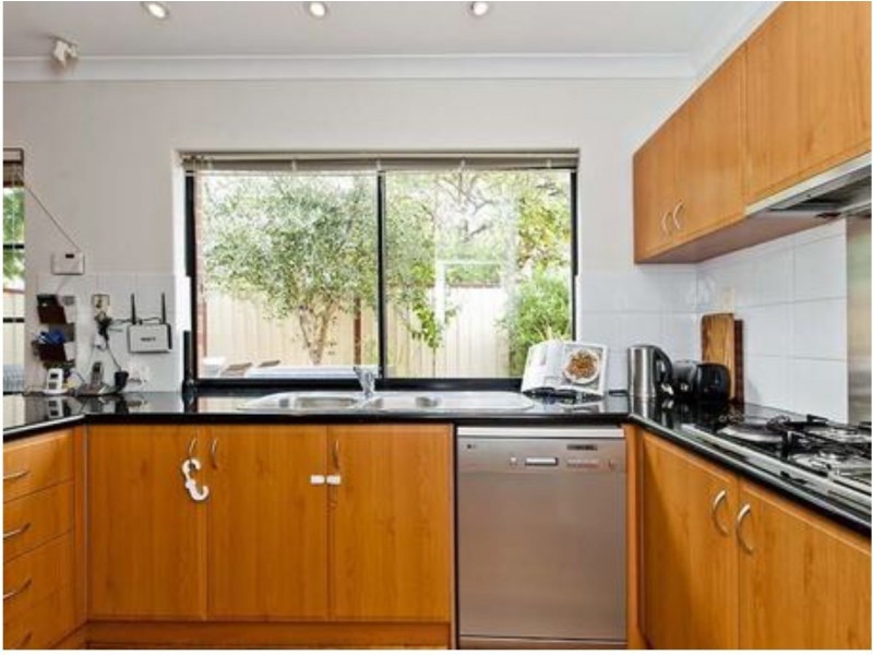 2/34 Pollard Street, Glendalough WA 6016