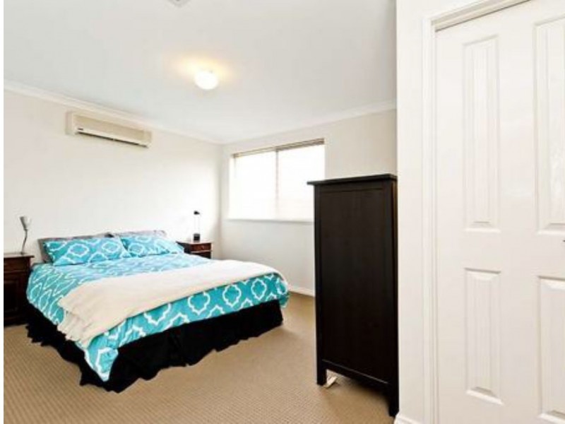 2/34 Pollard Street, Glendalough WA 6016