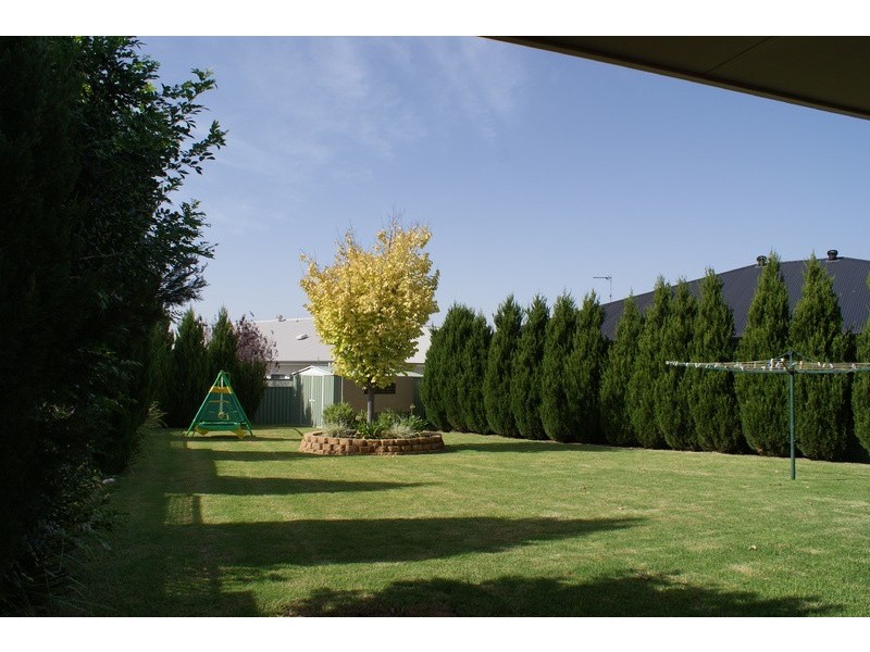 4 Ashlundie Crescent, Dubbo NSW 2830