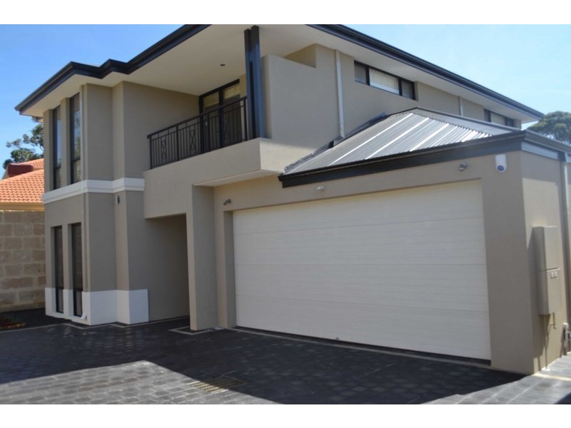 17 Orbell Road, Hillarys WA 6025