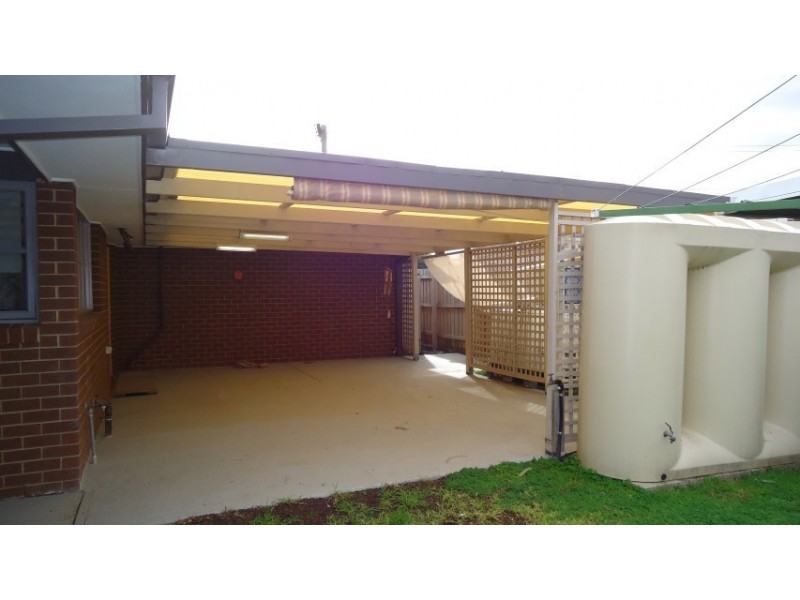 1 Lamb Grove, Hoppers Crossing VIC 3029