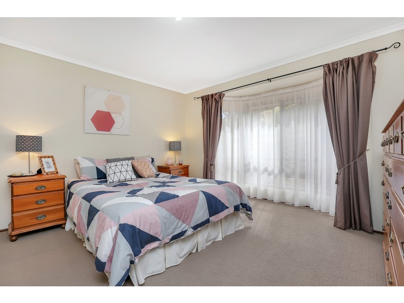 10 Lubbock Court, Wynn Vale SA 5127