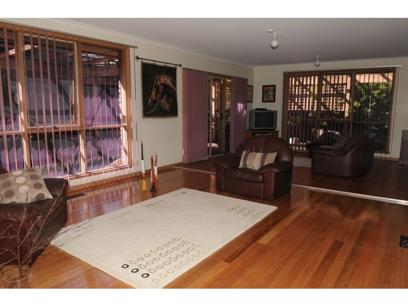 17 Mossdale Court, Templestowe VIC 3106