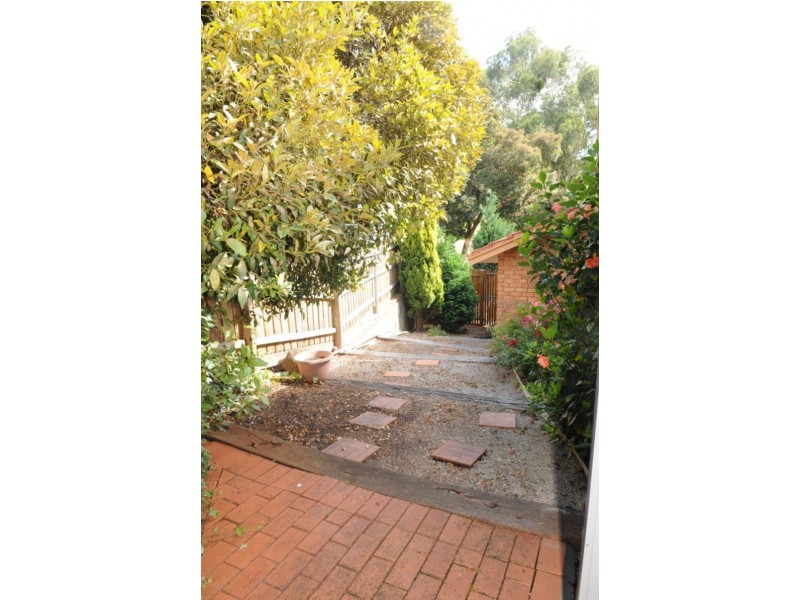 17 Mossdale Court, Templestowe VIC 3106