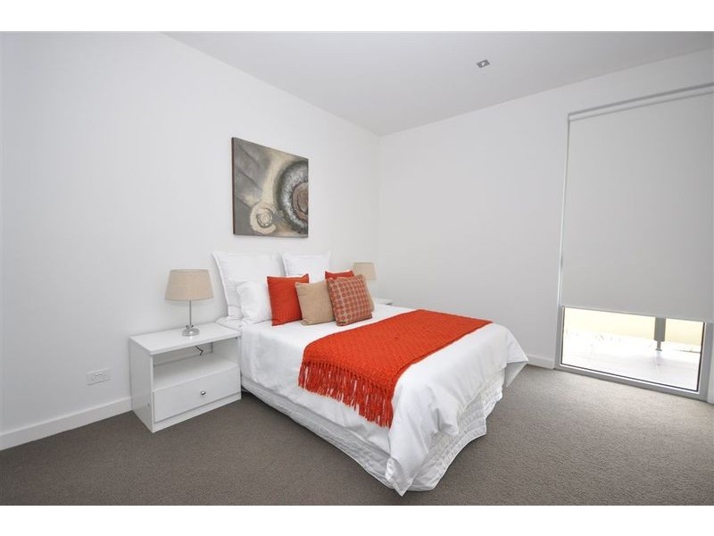 24 Magnolia Path, Maidstone VIC 3012