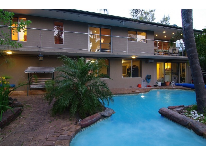 4 St Georges Terrace, Bellevue Heights SA 5050