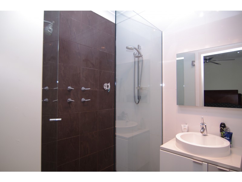 4 St Georges Terrace, Bellevue Heights SA 5050
