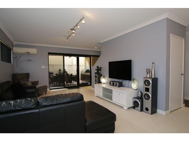 3/8 Palmer Place, Embleton WA 6062