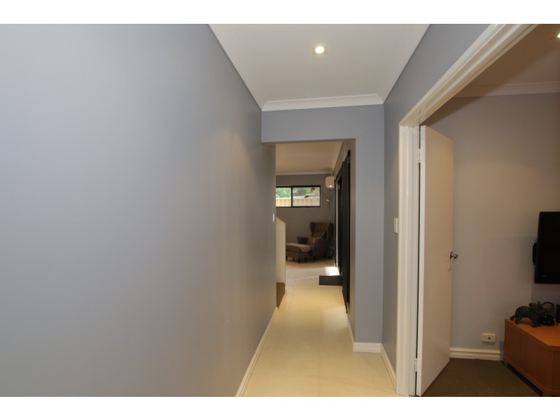 3/8 Palmer Place, Embleton WA 6062