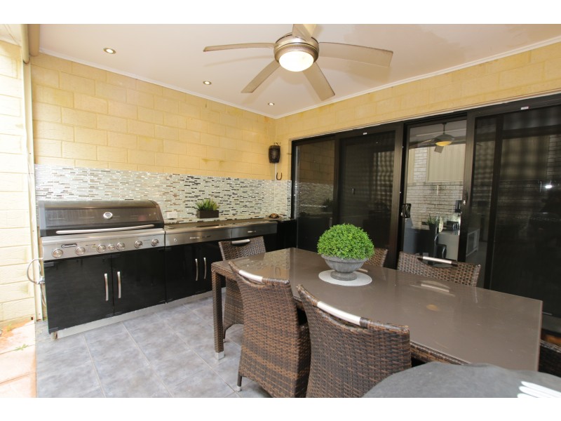 3/8 Palmer Place, Embleton WA 6062