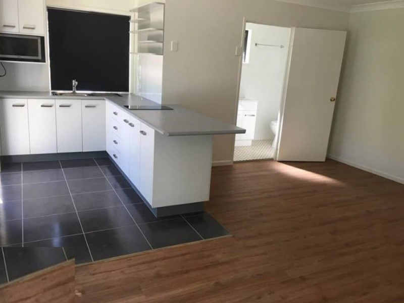 10 Nursery Road, Holland Park West QLD 4121