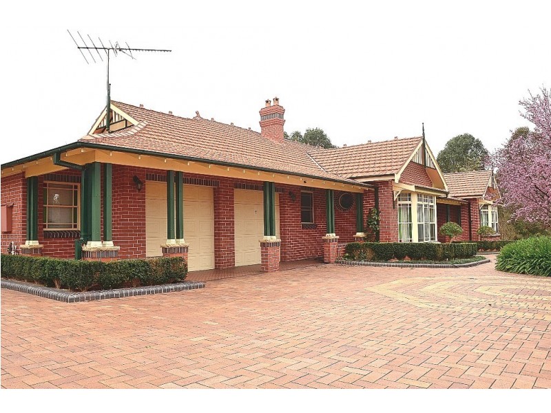 215 Capitol Hill Drive, Mount Vernon NSW 2178