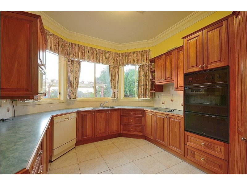 215 Capitol Hill Drive, Mount Vernon NSW 2178