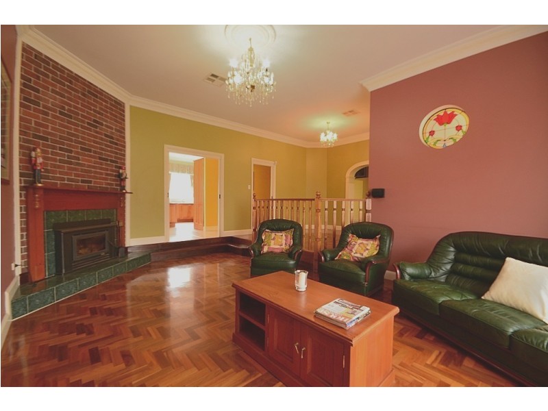 215 Capitol Hill Drive, Mount Vernon NSW 2178