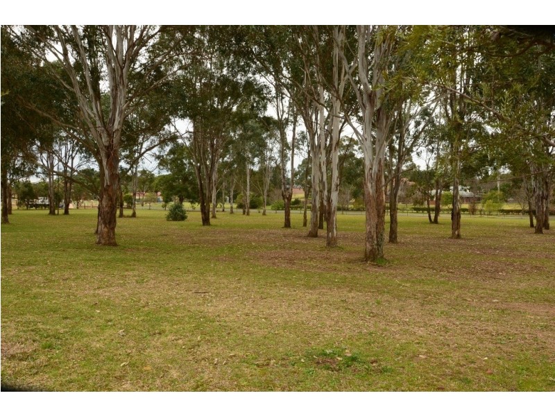 215 Capitol Hill Drive, Mount Vernon NSW 2178