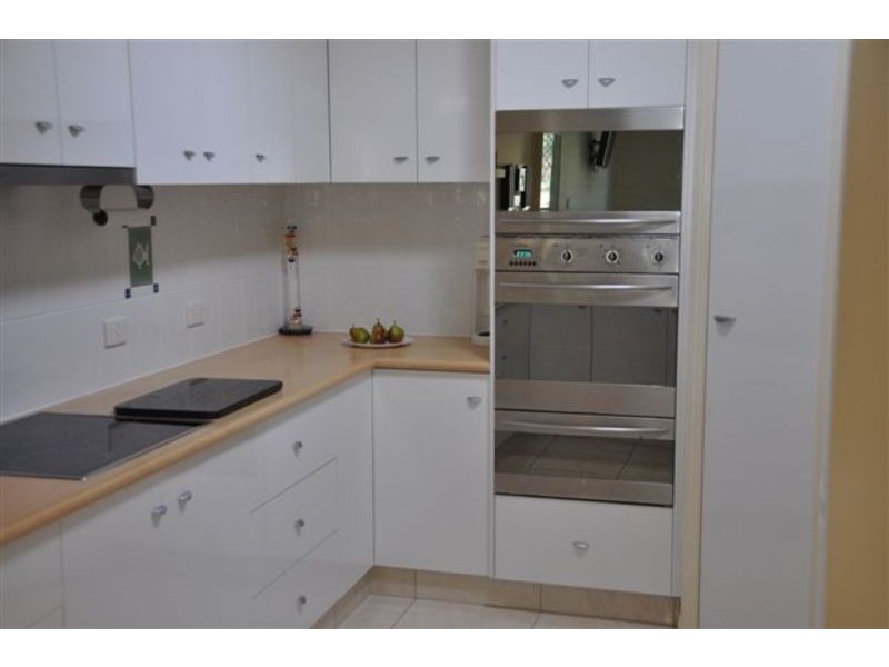 178  Barolin Esplanade, Coral Cove QLD 4670