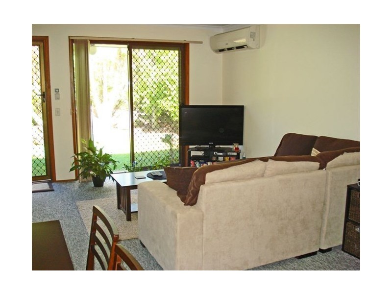 4/13 Galloway Drive, Ashmore QLD 4214