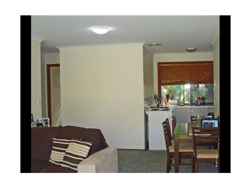 4/13 Galloway Drive, Ashmore QLD 4214