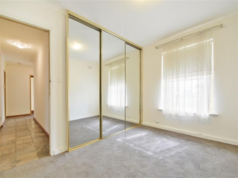 29 Tripoli Road, Happy Valley SA 5159