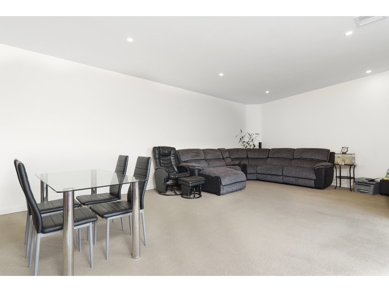 204/4 Hotham Road, Niddrie VIC 3042