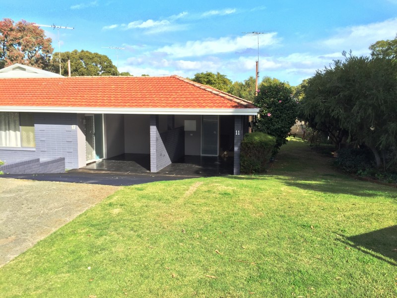 11 Bussell Road, Wembley Downs WA 6019