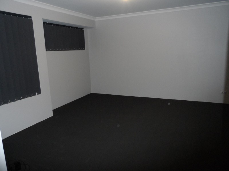 2 Pynsent Lane, Canning Vale WA 6155