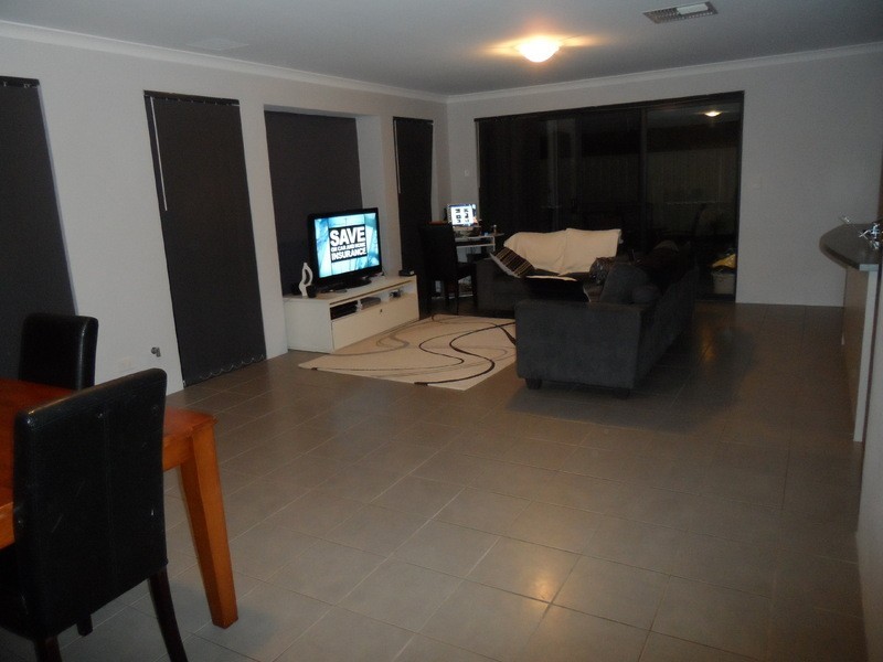 2 Pynsent Lane, Canning Vale WA 6155