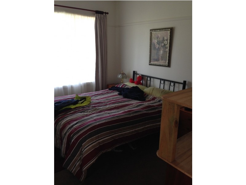 214 Marsh Rd, Bobs Farm NSW 2316