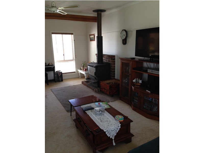 214 Marsh Rd, Bobs Farm NSW 2316