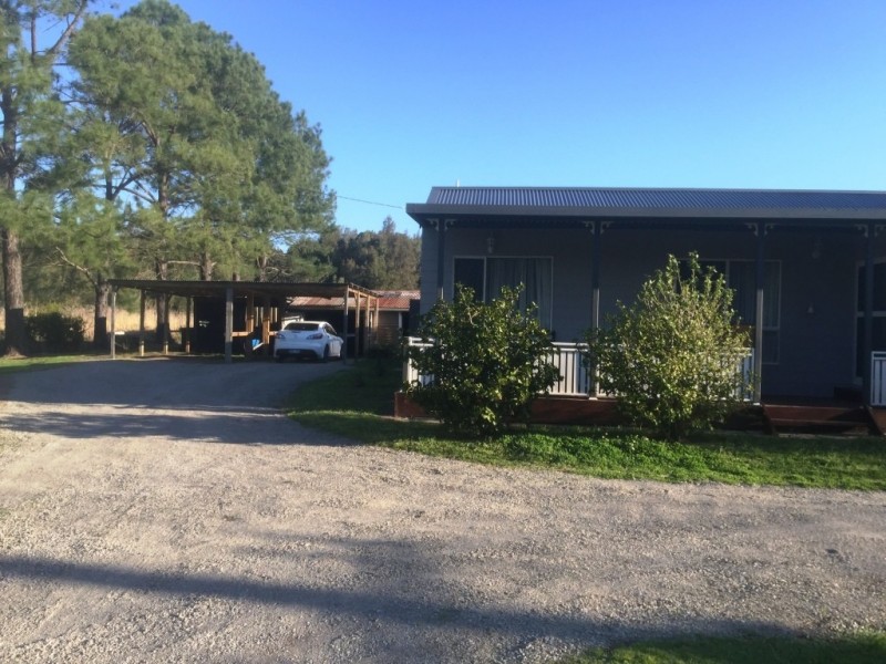 214 Marsh Rd, Bobs Farm NSW 2316