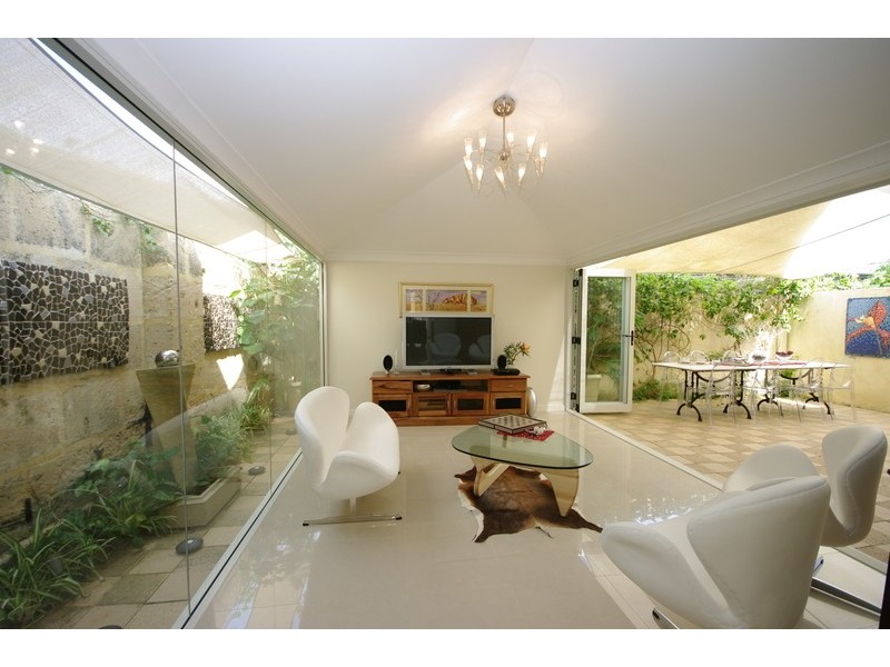 33D First Avenue, Mount Lawley WA 6050