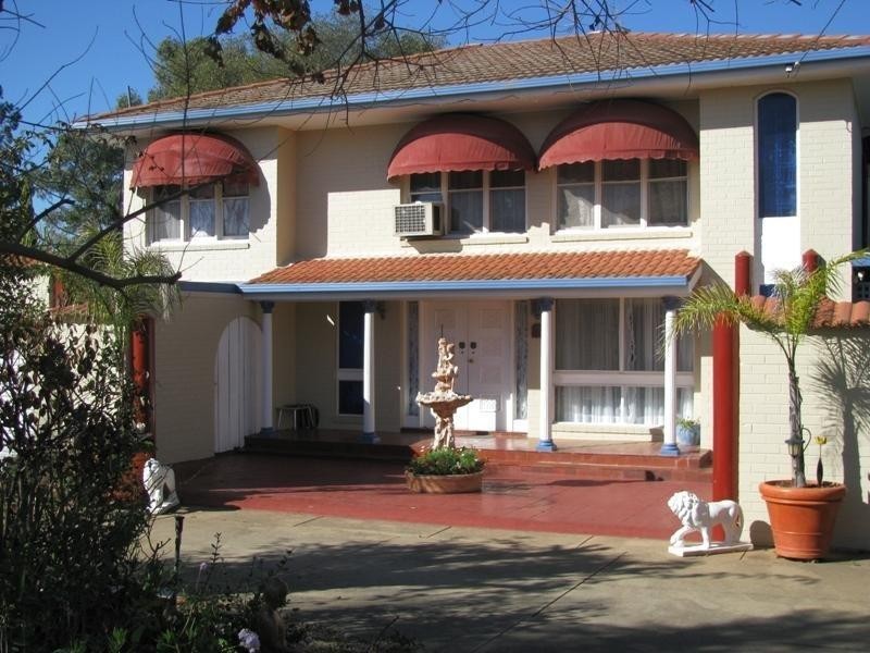 41 Balmoral Cres, Lake Albert NSW 2650