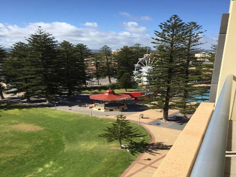 808/19 Holdfast Promenade, Glenelg SA 5045