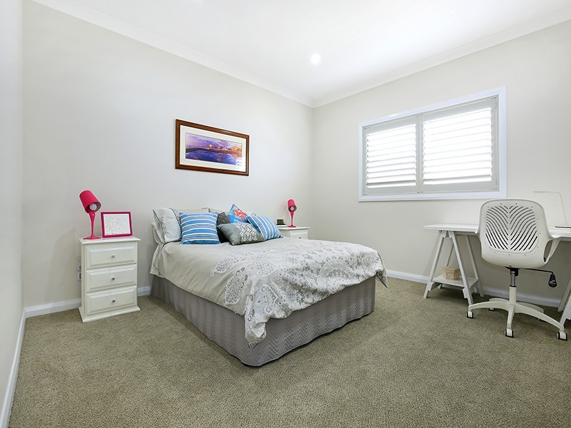 8 Robinson Street, Wollongong NSW 2500